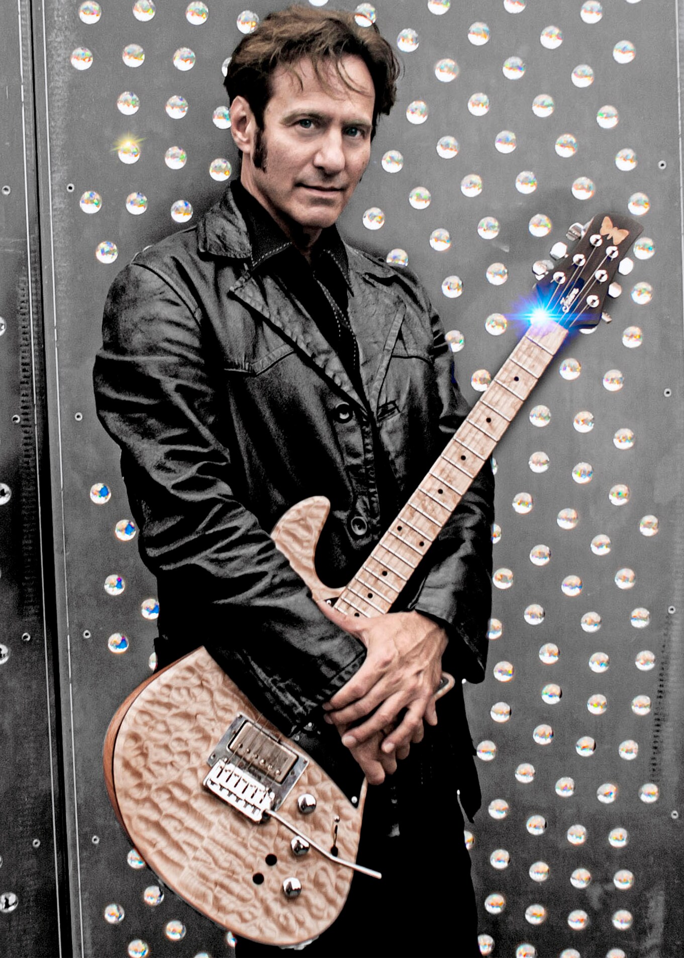 Dave Fields Osiamo and Mooer endorsee